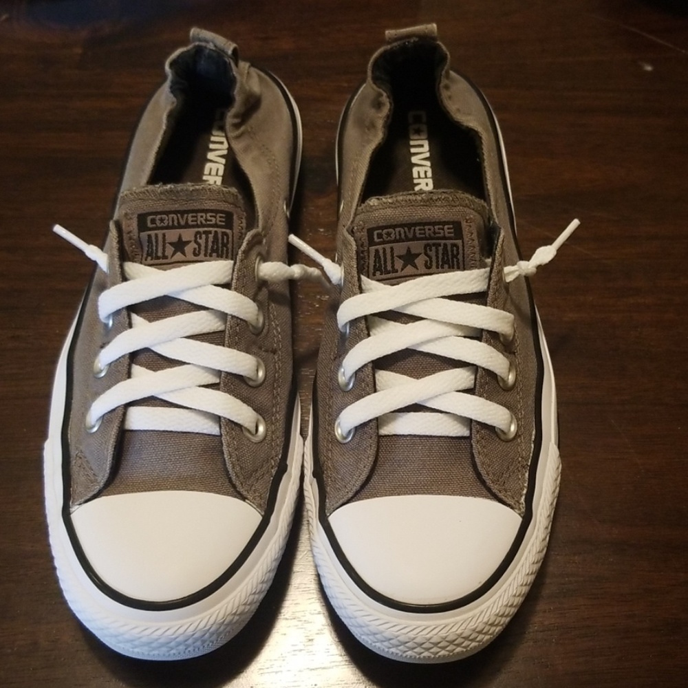 Grey converse